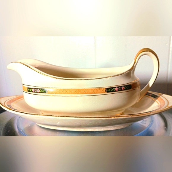 Antique Knowles Taylor Knowles KTK11 Fine China Gravy Boat With Saucer